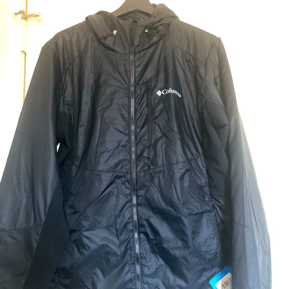 Columbia jacket. Black. Light and warm Medium